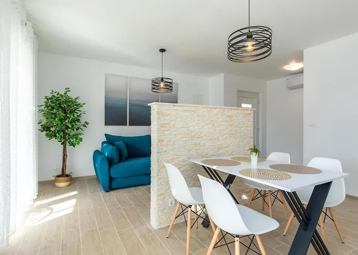 Lejlighed Anika* Brand New And Close To