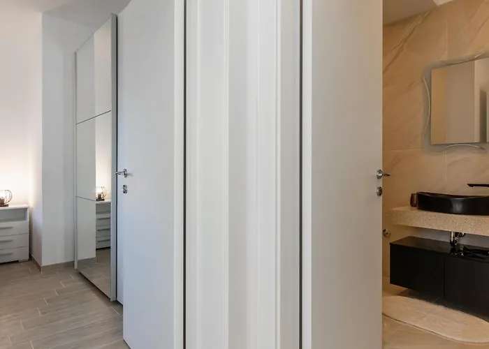 Anika* Brand New And Close To Appartamento Punat